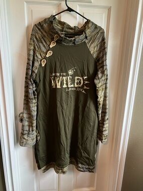 Mountain Mama Original Olive Green 'Where the Wild Women Are' Tunic Hoodie